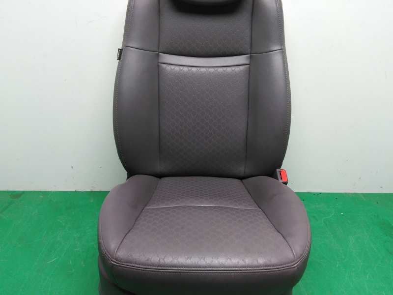 ASIENTO DELANTERO DERECHO