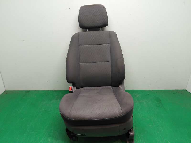 ASIENTO DELANTERO IZQUIERDO