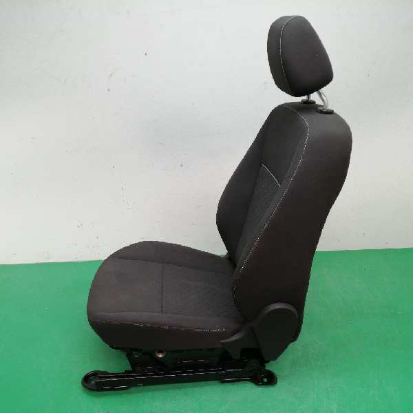 ASIENTO DELANTERO DERECHO