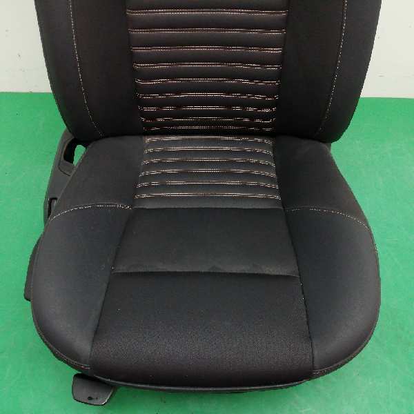 ASIENTO DELANTERO DERECHO