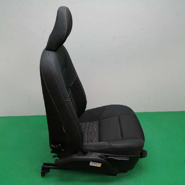 ASIENTO DELANTERO DERECHO