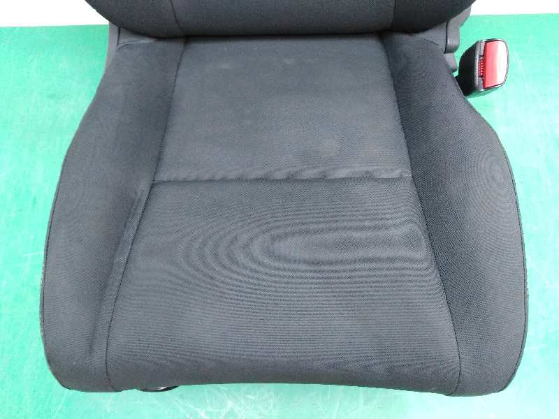 ASIENTO DELANTERO DERECHO