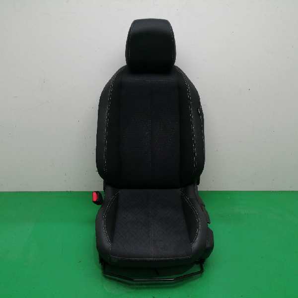 ASIENTO DELANTERO IZQUIERDO