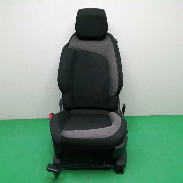 ASIENTO DELANTERO IZQUIERDO