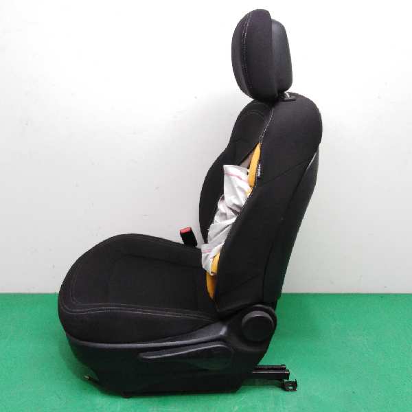 ASIENTO DELANTERO IZQUIERDO