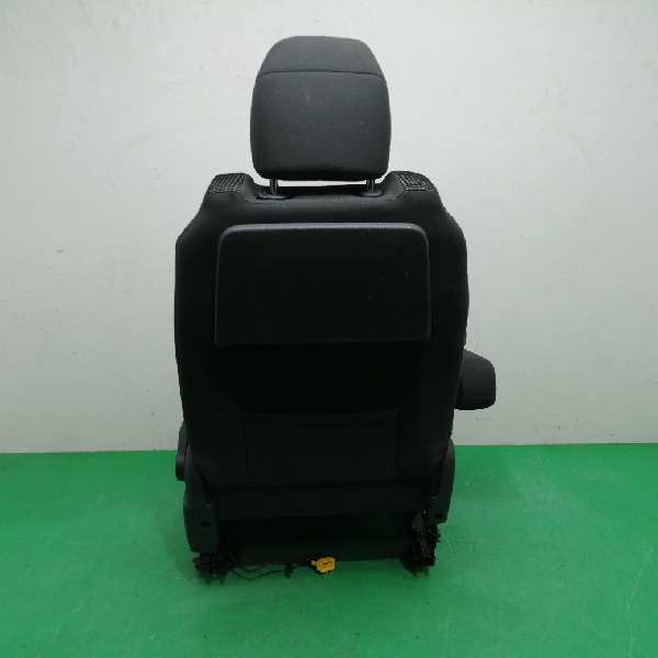 ASIENTO DELANTERO IZQUIERDO