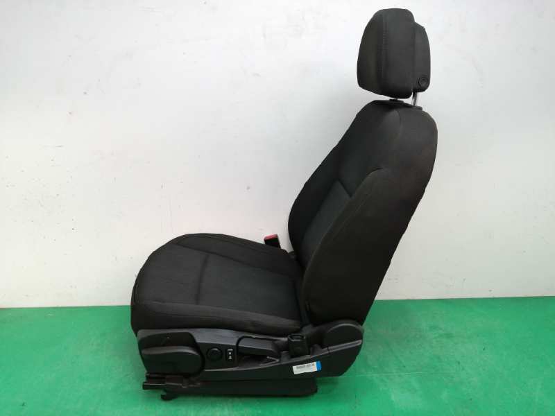 ASIENTO DELANTERO IZQUIERDO