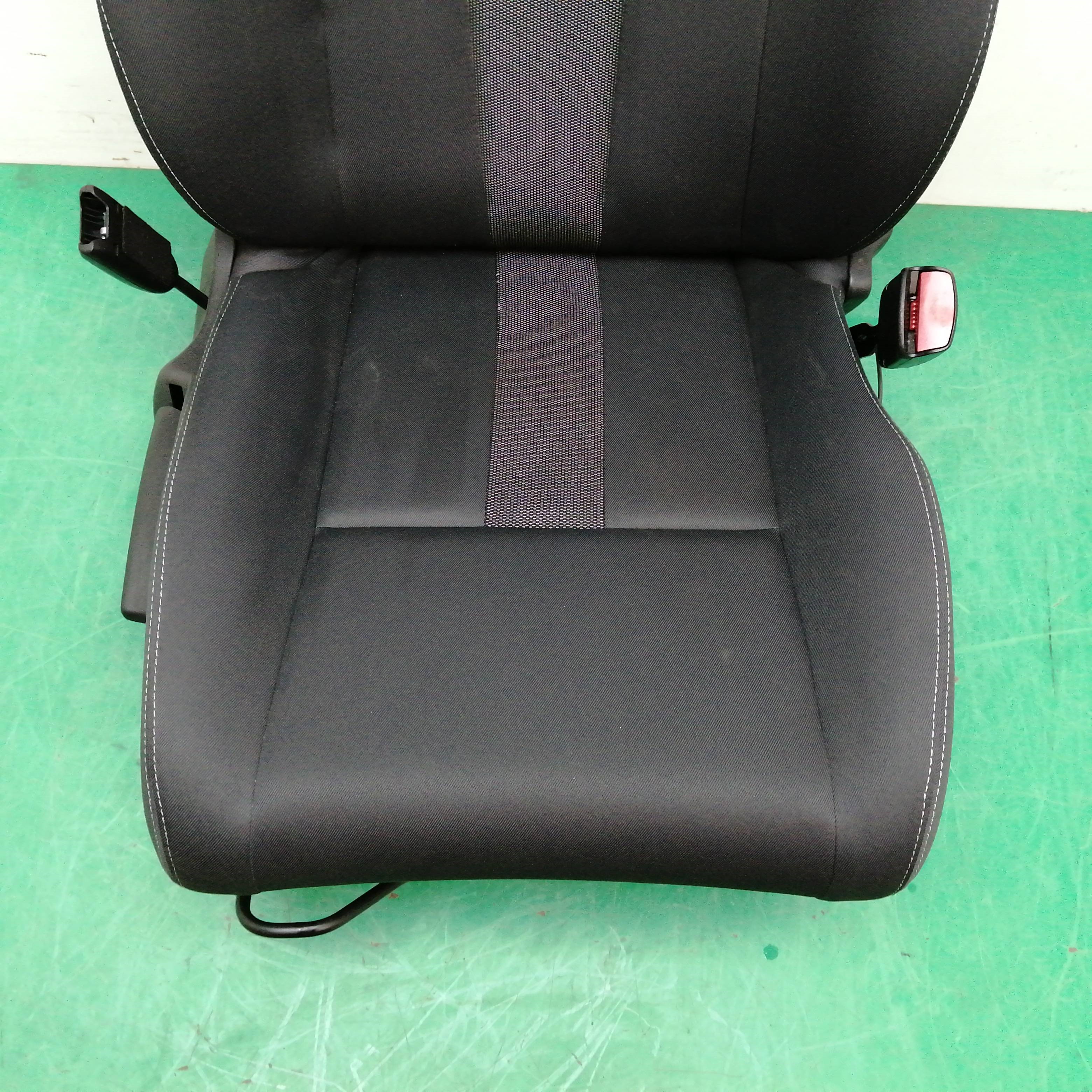 ASIENTO DELANTERO DERECHO