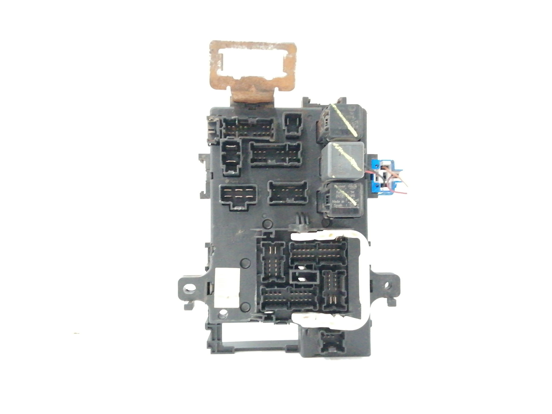 CAJA RELES / FUSIBLES