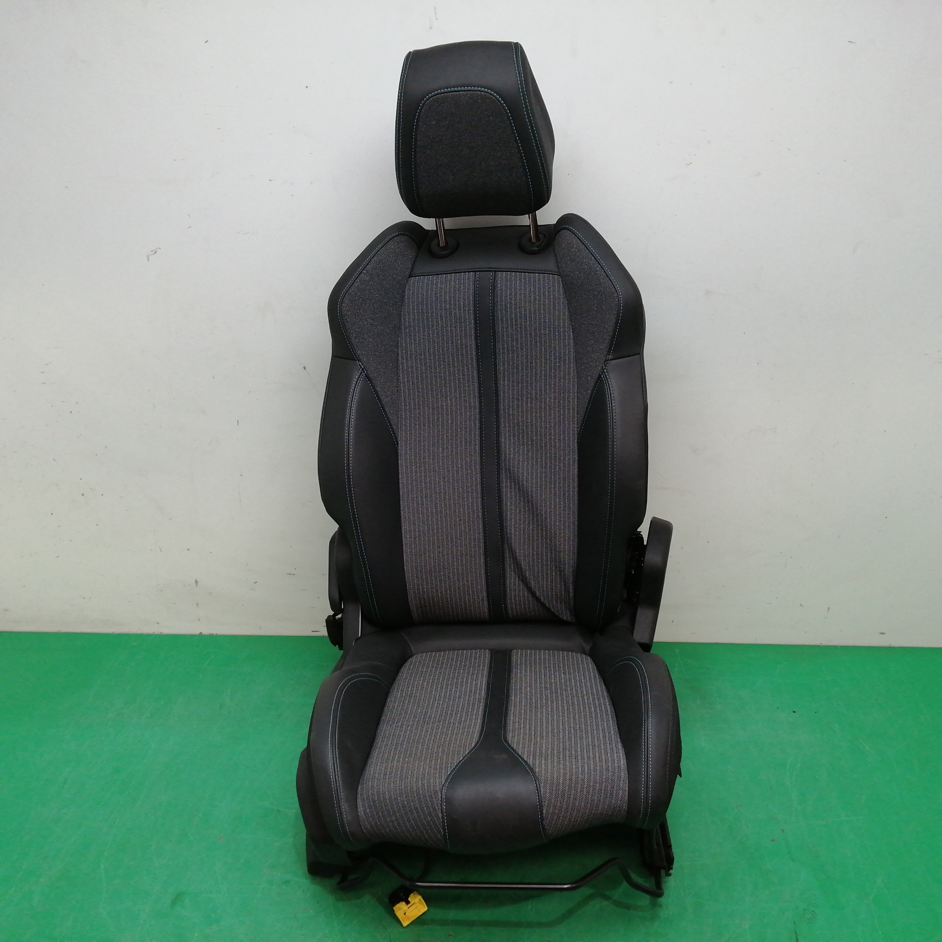 ASIENTO DELANTERO DERECHO