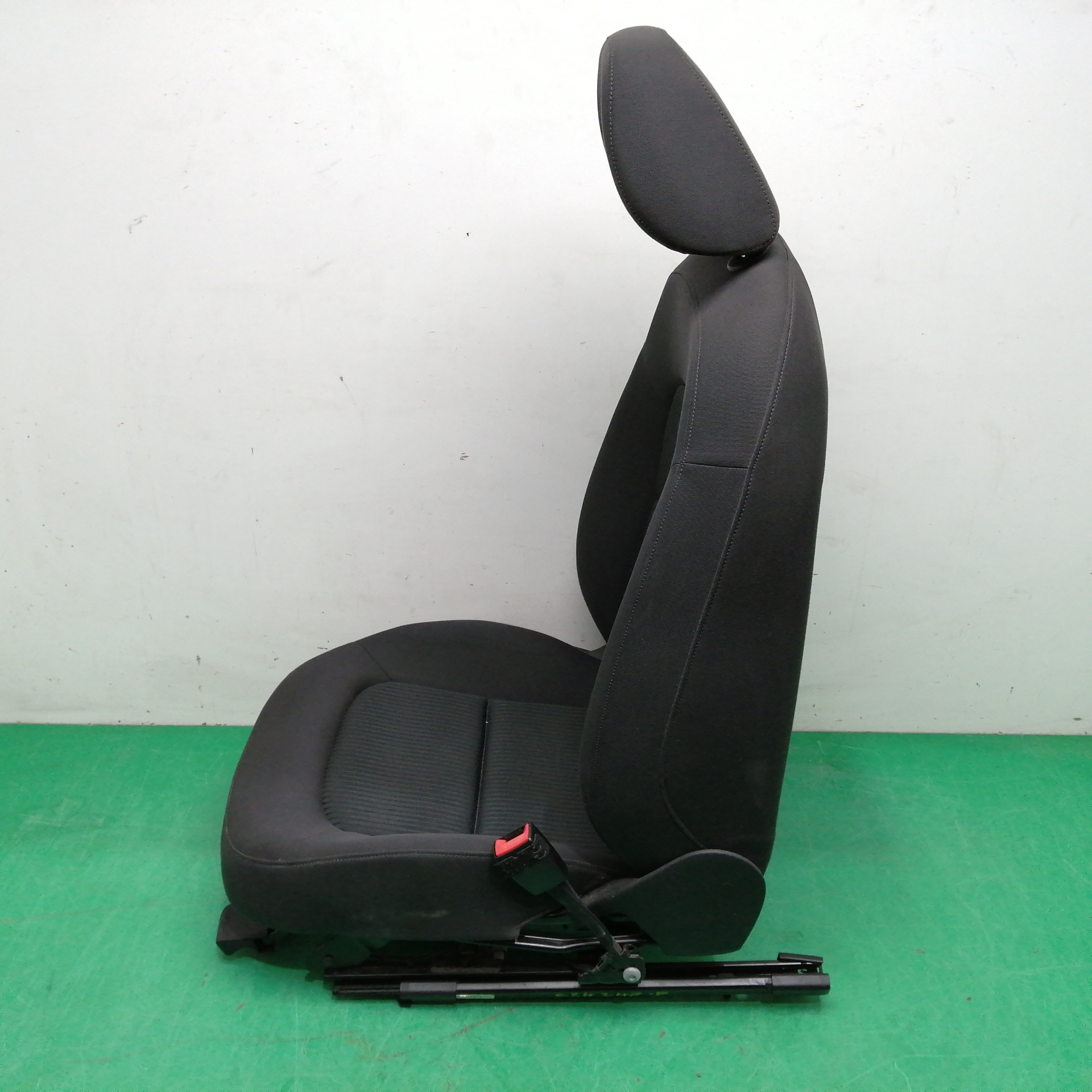 ASIENTO DELANTERO DERECHO