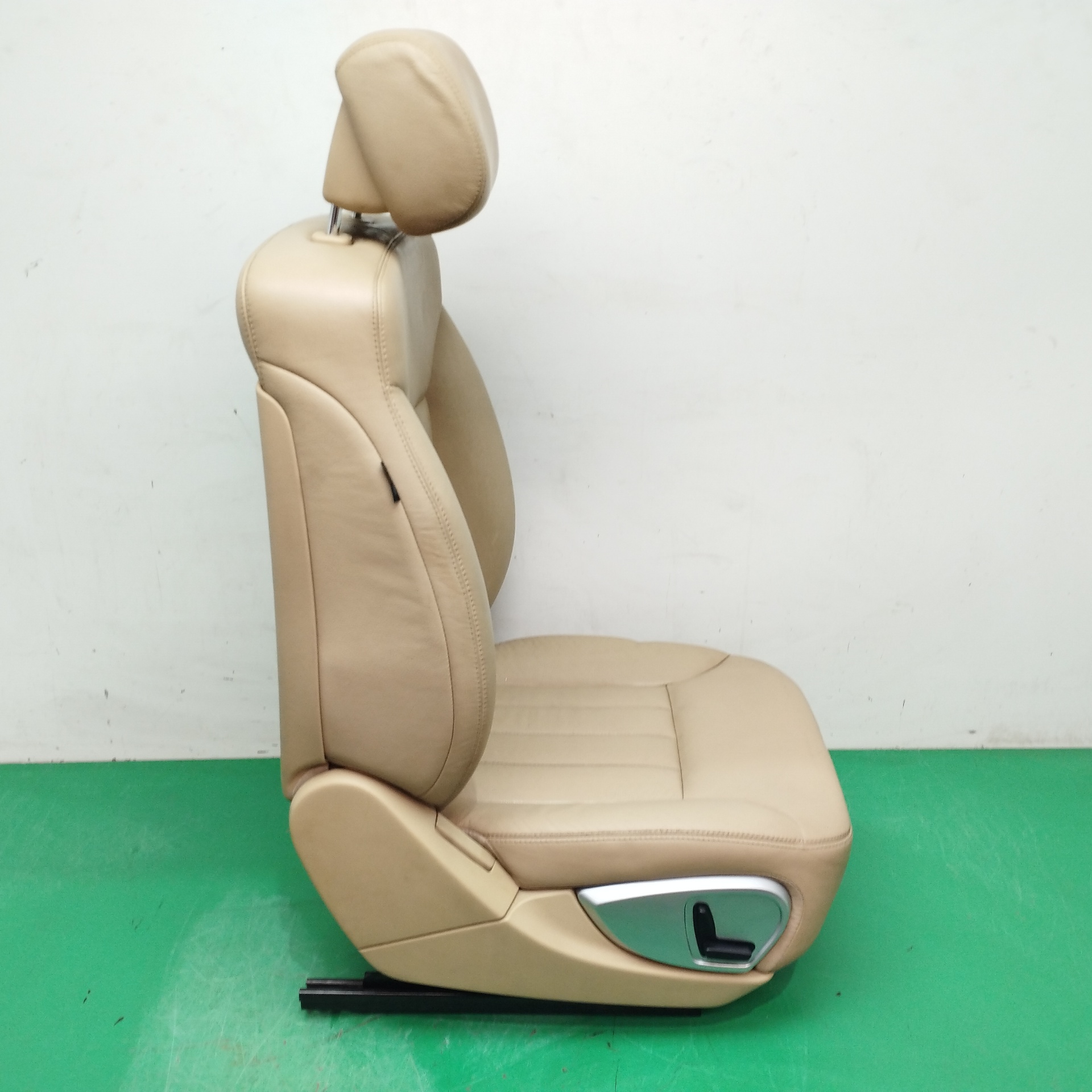 ASIENTO DELANTERO DERECHO