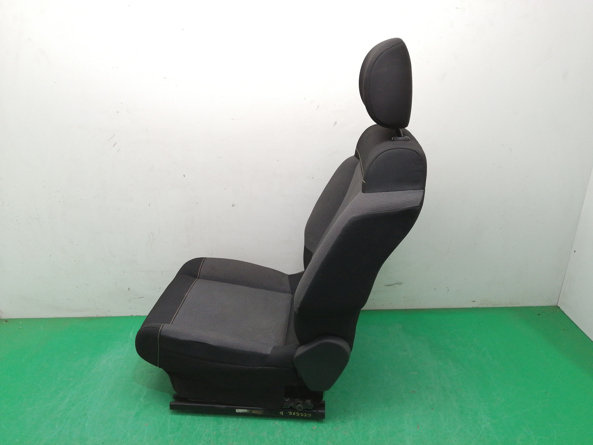 ASIENTO DELANTERO DERECHO