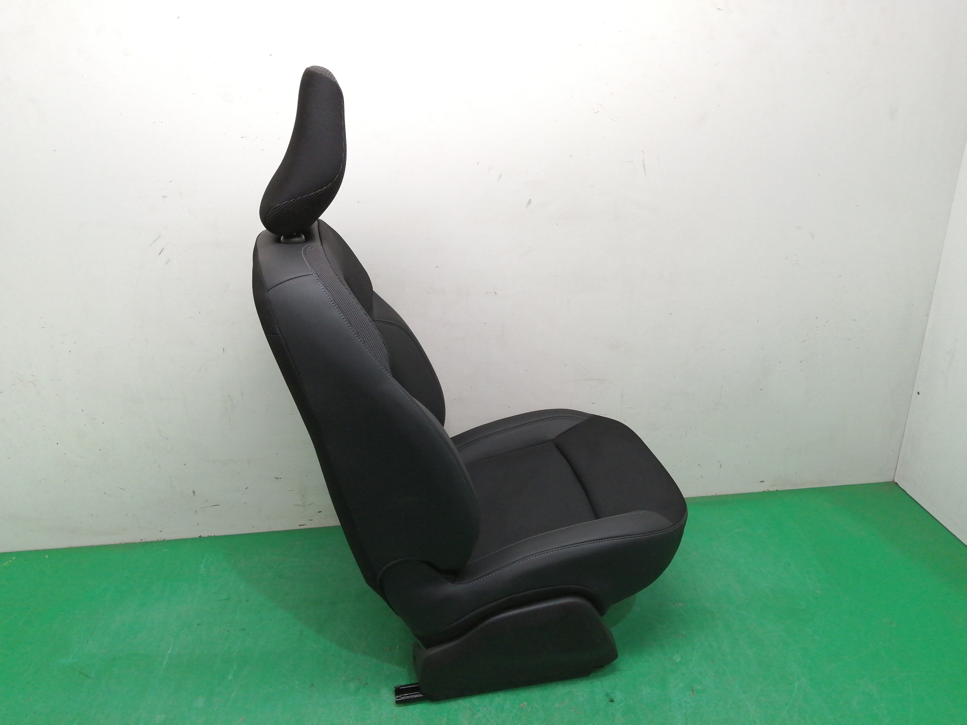 ASIENTO DELANTERO DERECHO