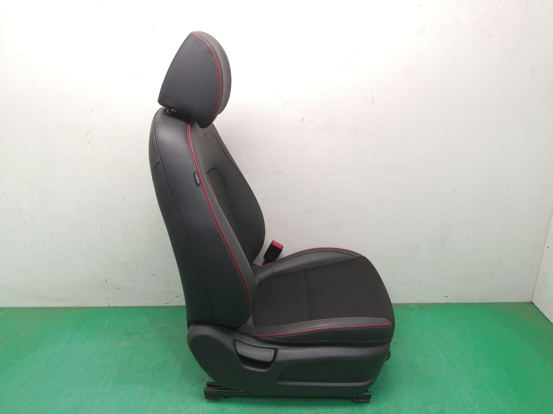 ASIENTO DELANTERO DERECHO