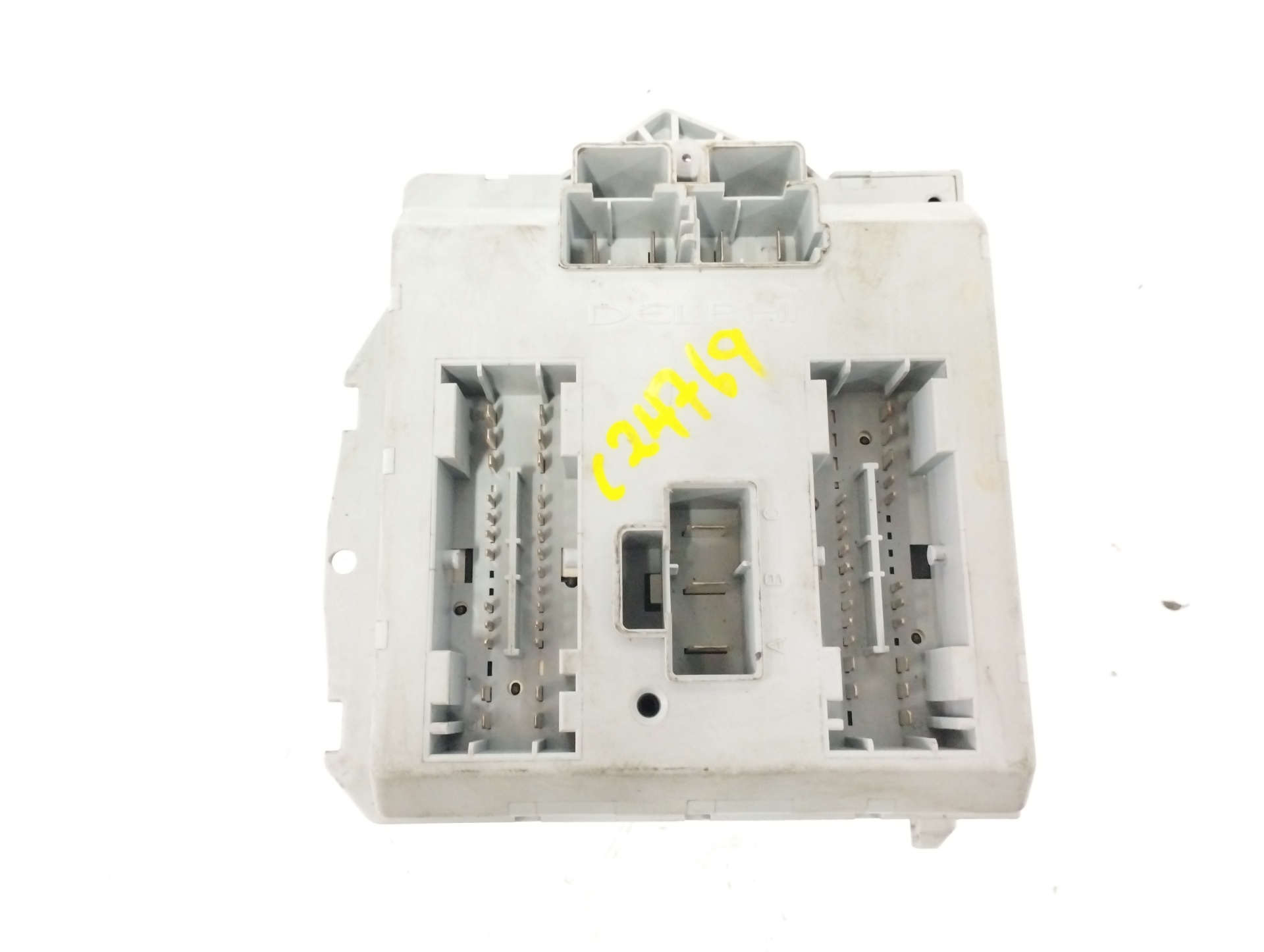 CAJA RELES / FUSIBLES