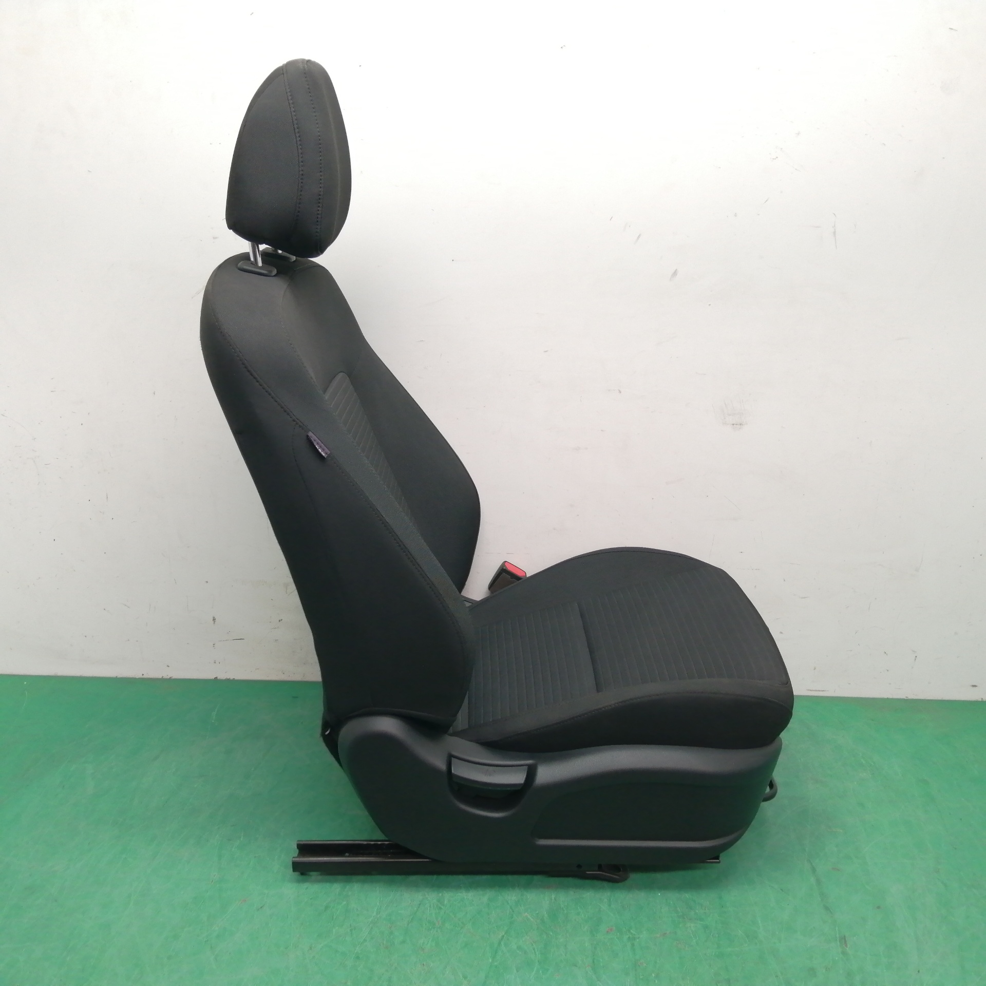 ASIENTO DELANTERO DERECHO