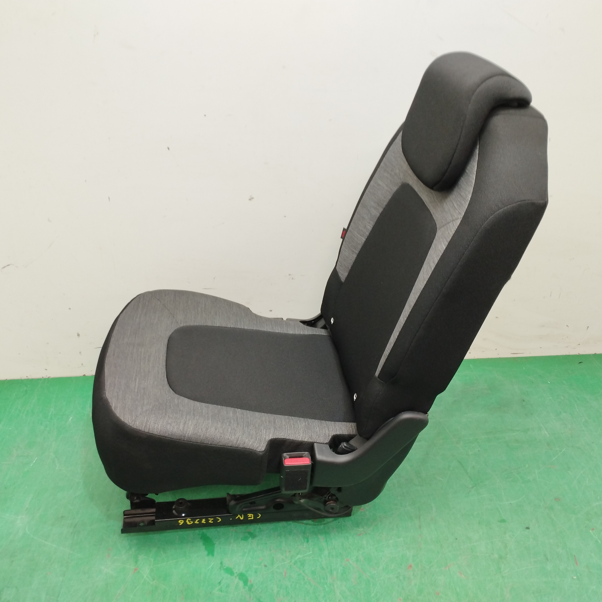 ASIENTO TRASERO MEDIO