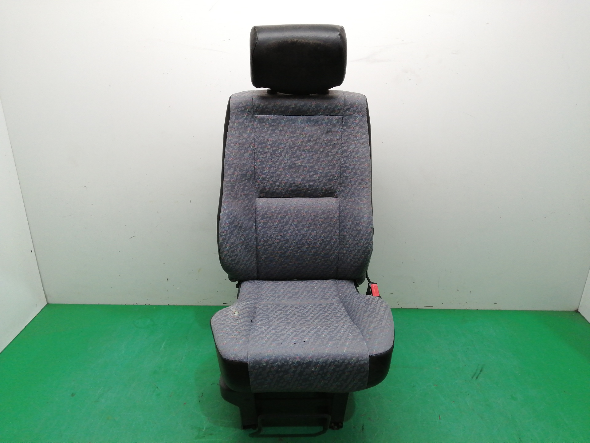 ASIENTO DELANTERO DERECHO