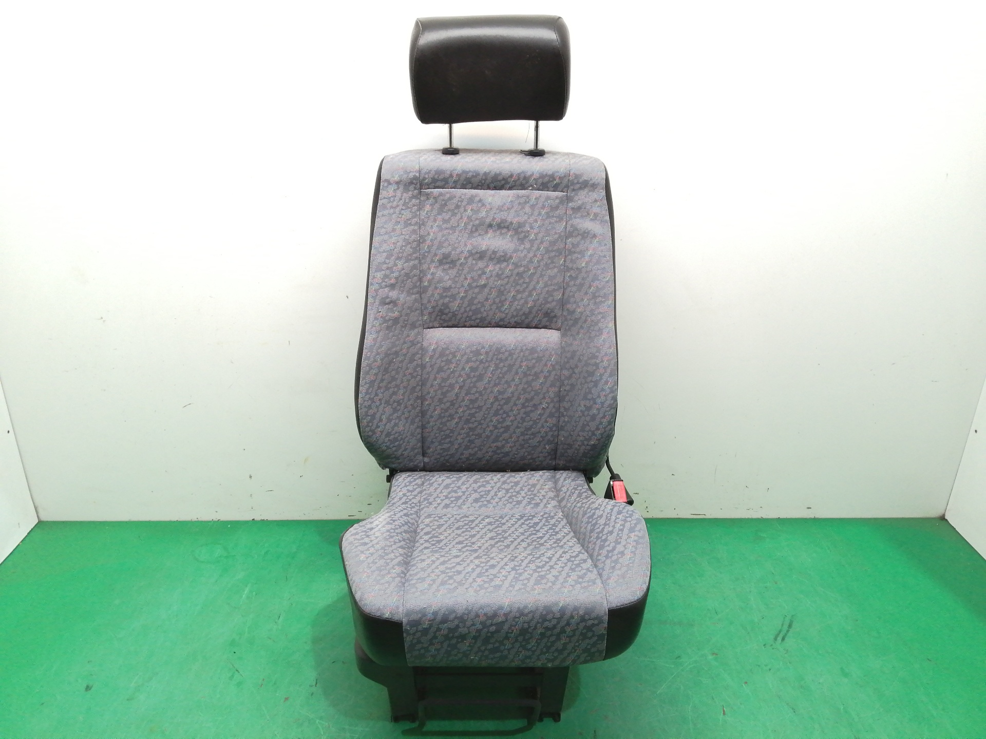 ASIENTO DELANTERO DERECHO