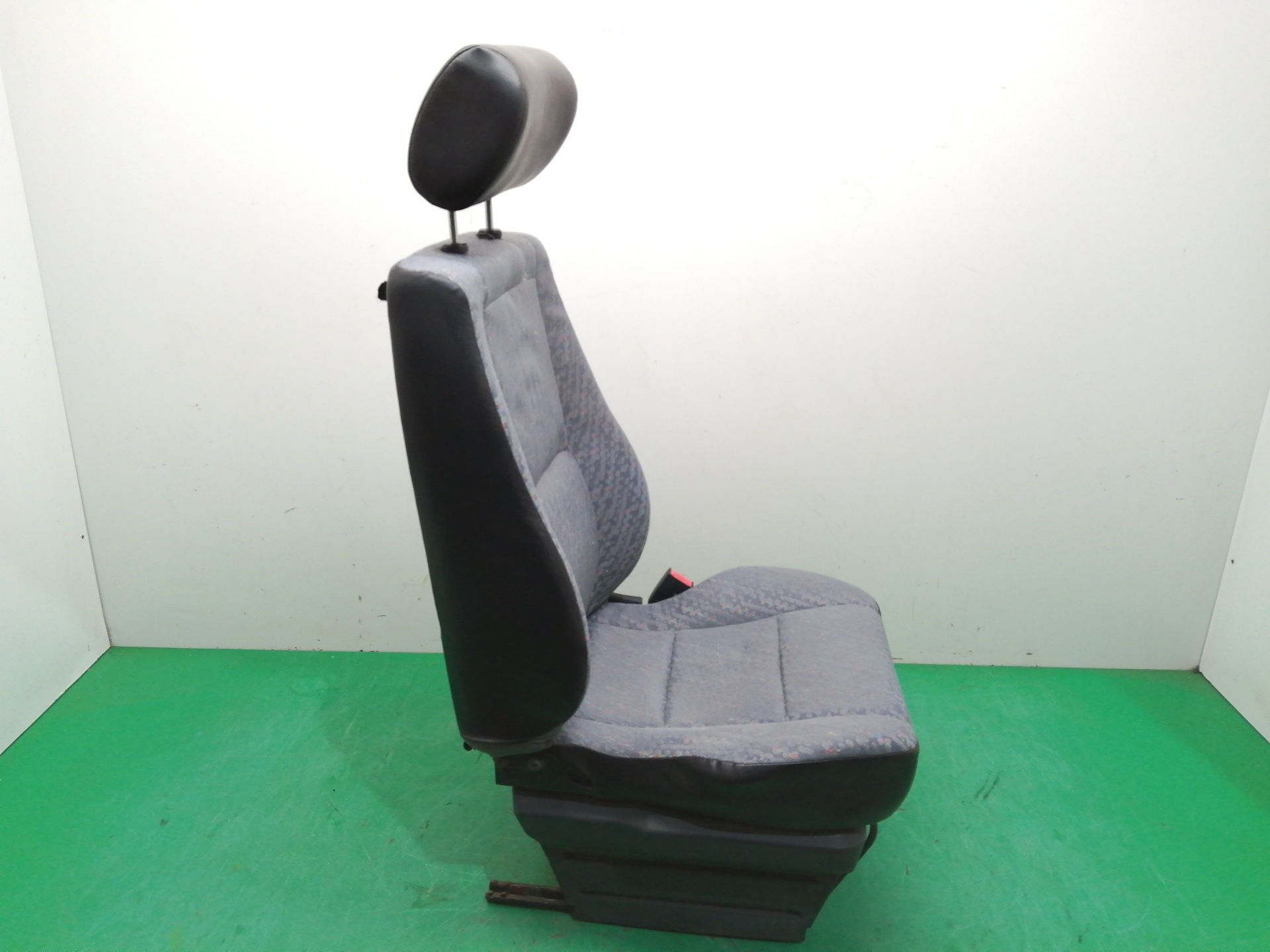 ASIENTO DELANTERO DERECHO