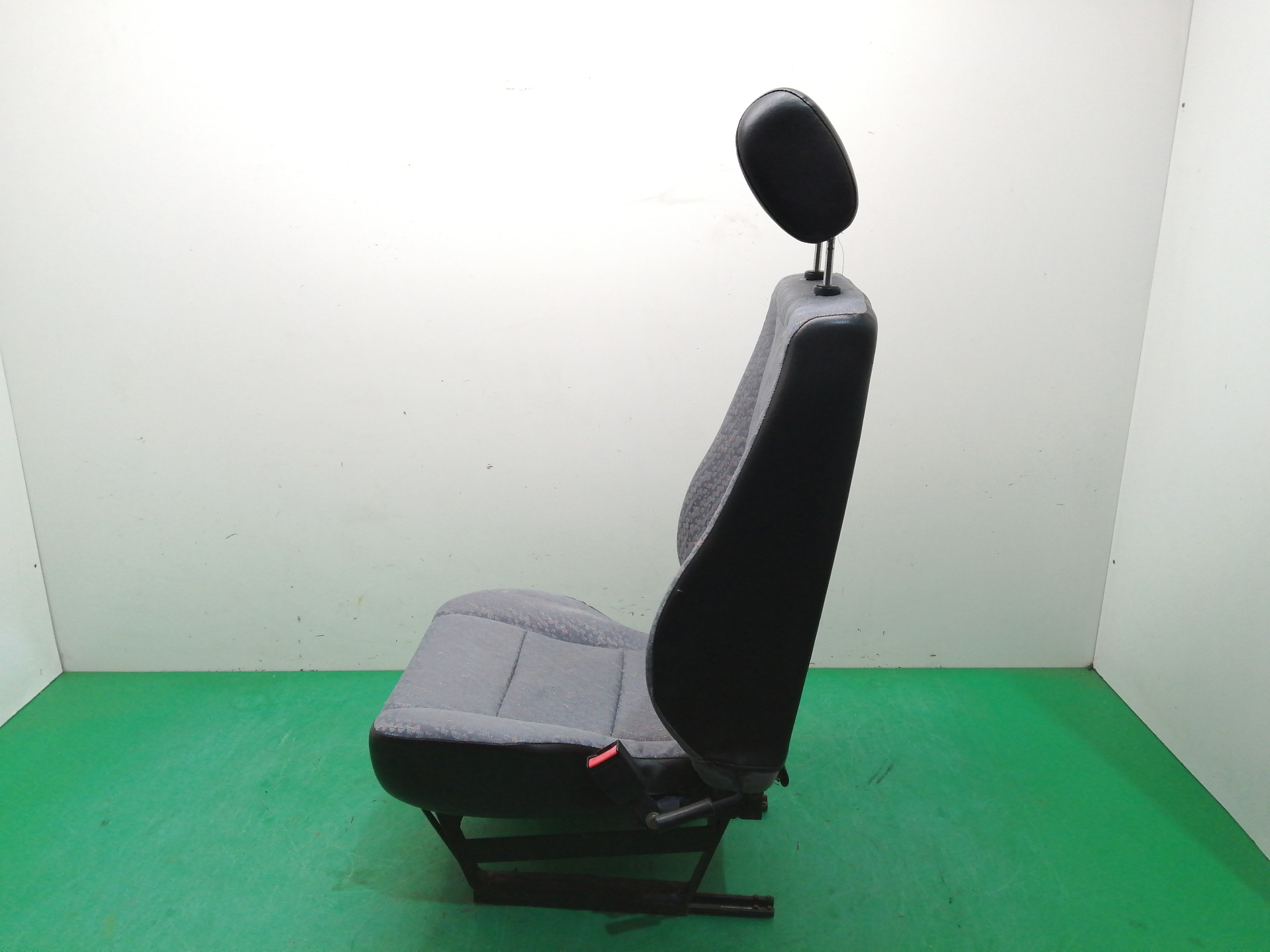 ASIENTO DELANTERO DERECHO