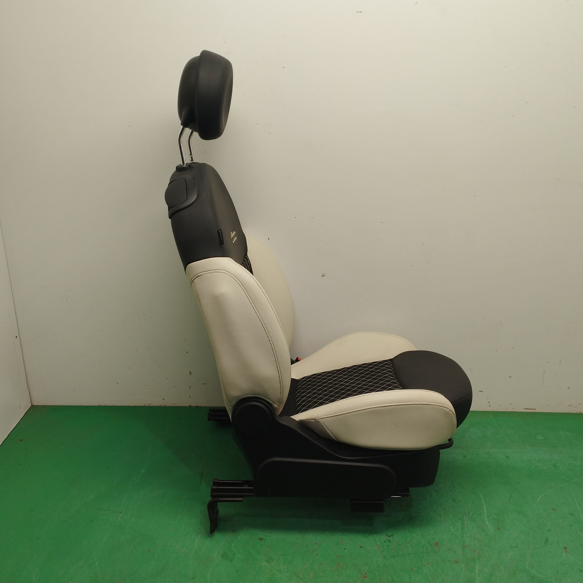 ASIENTO DELANTERO DERECHO