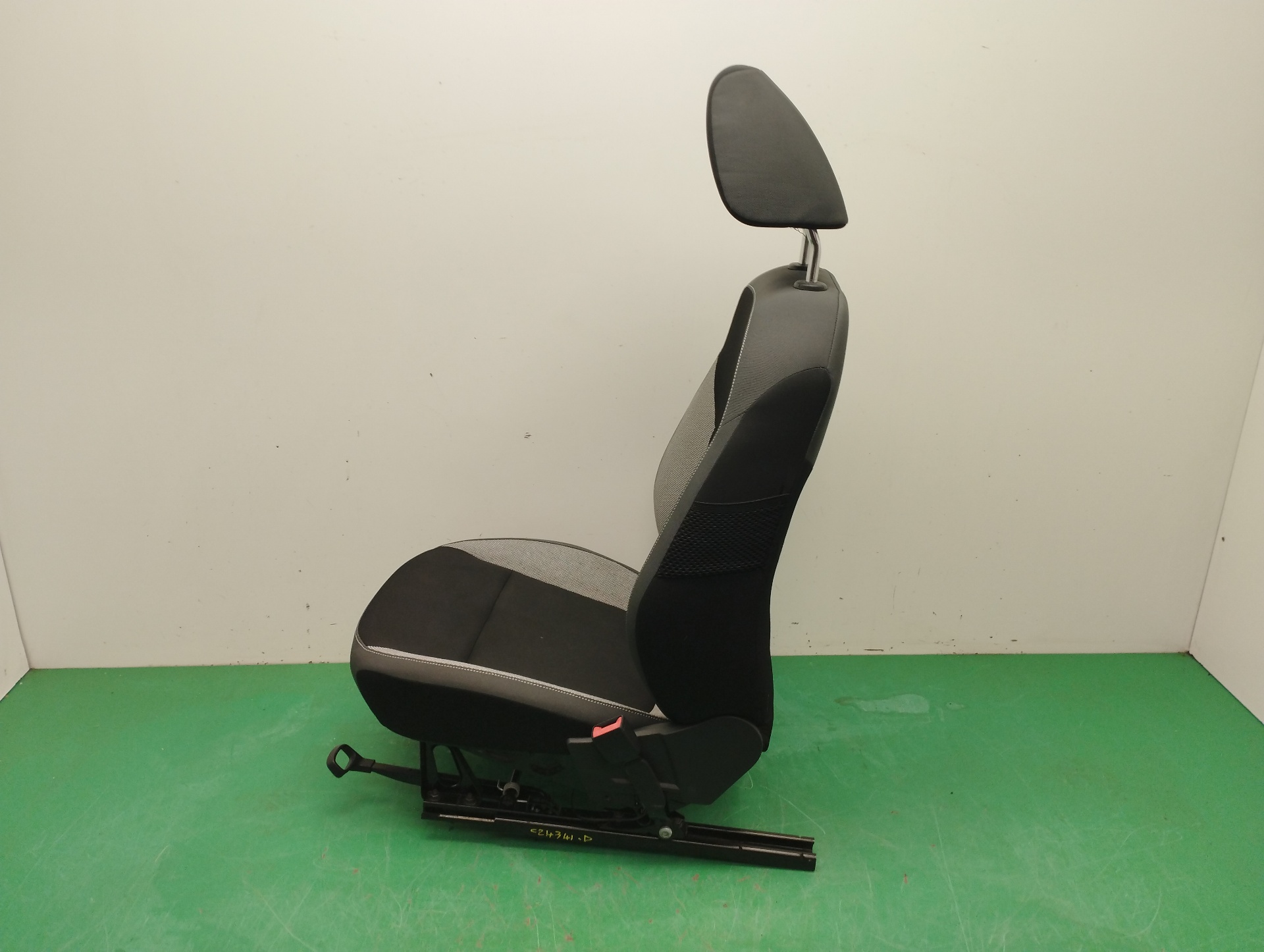 ASIENTO DELANTERO DERECHO