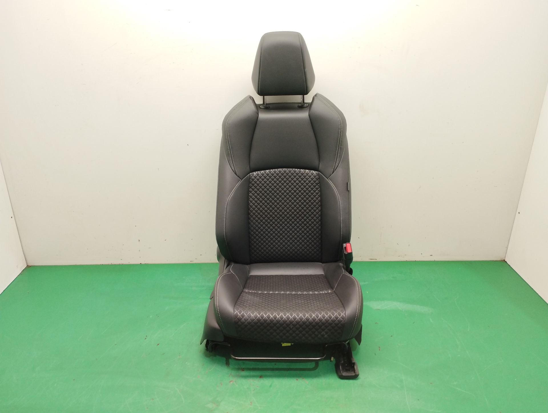 ASIENTO DELANTERO DERECHO