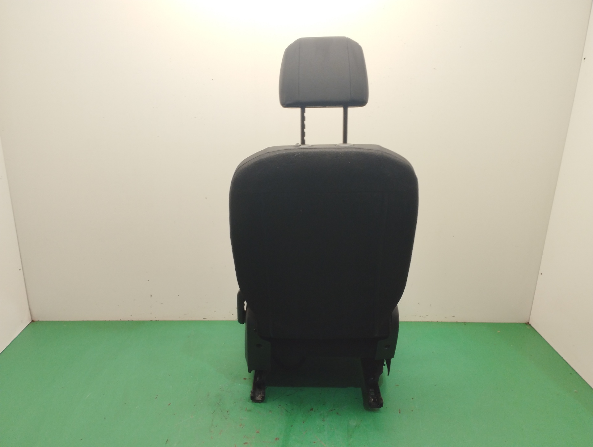 ASIENTO DELANTERO IZQUIERDO