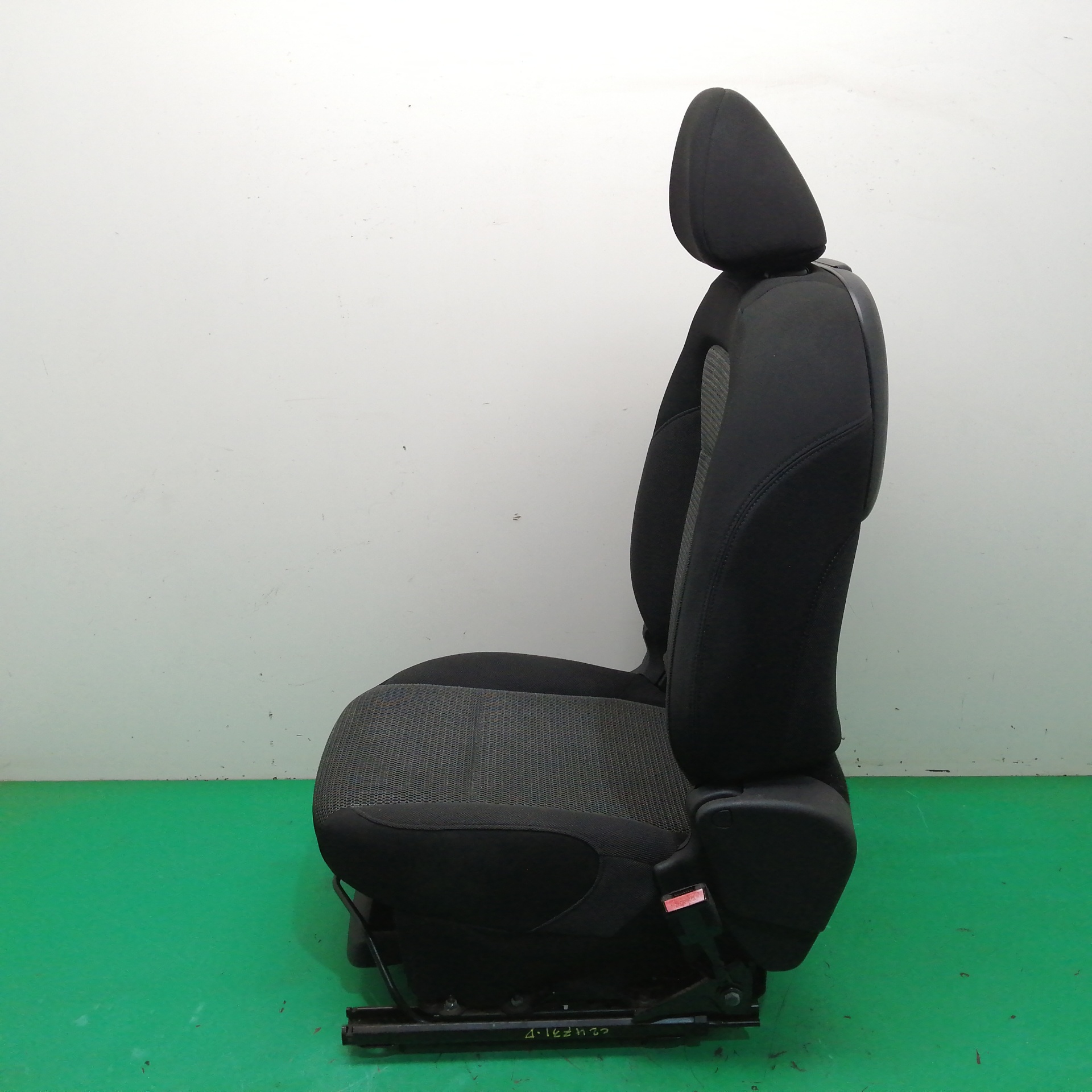 ASIENTO DELANTERO DERECHO