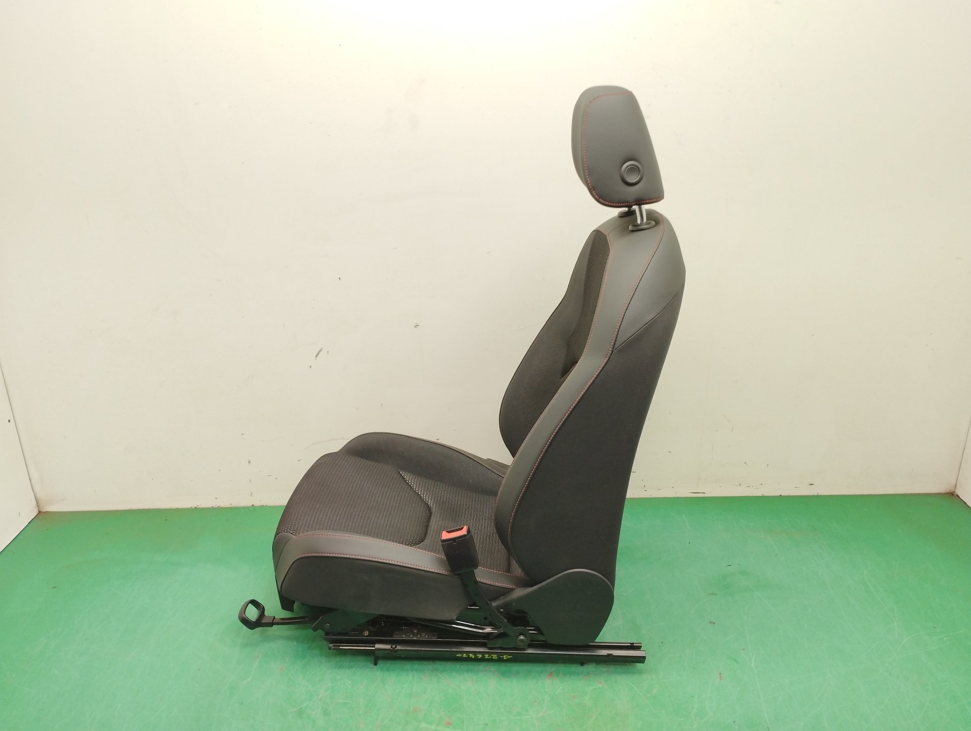 ASIENTO DELANTERO DERECHO