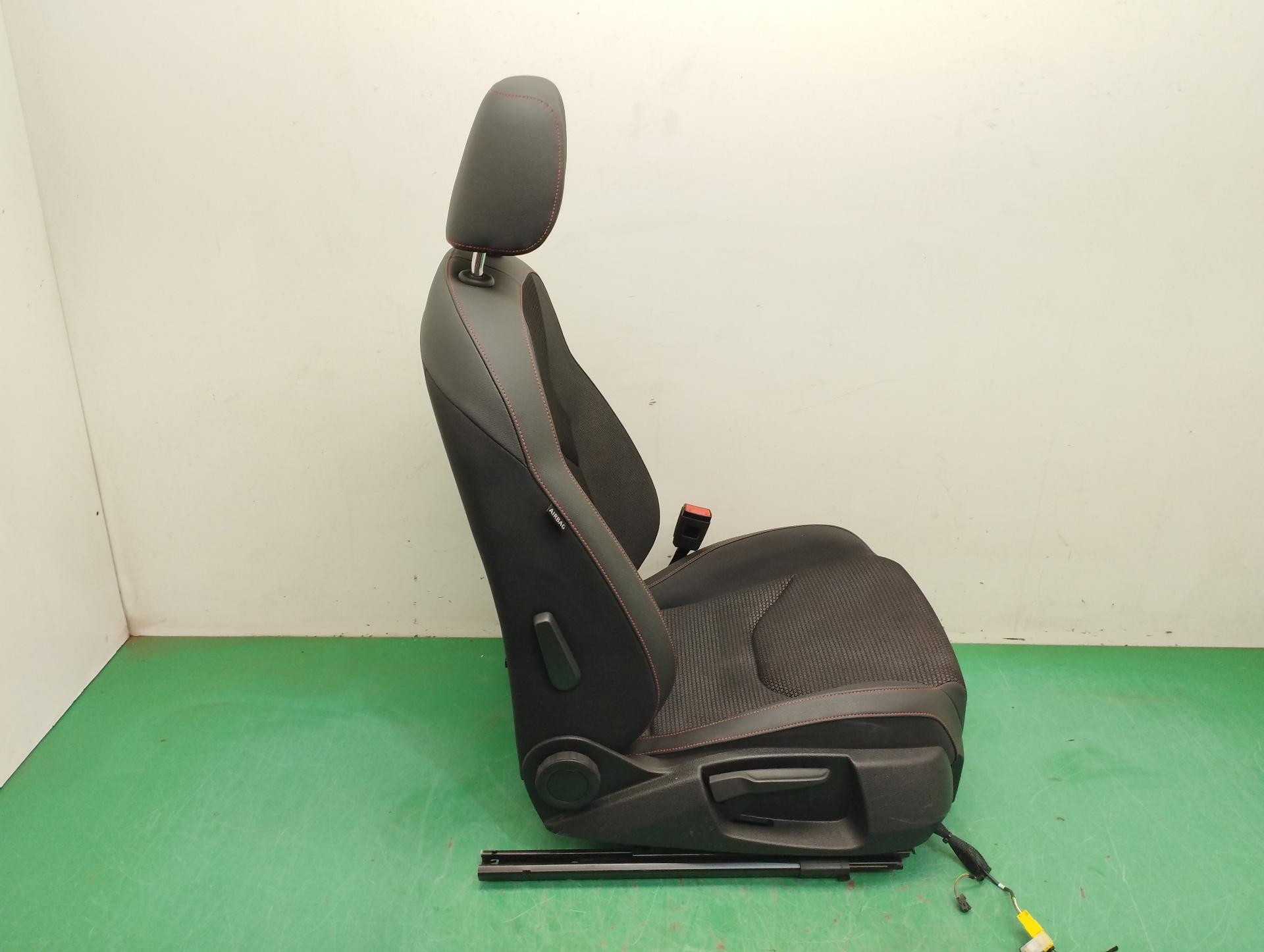 ASIENTO DELANTERO DERECHO