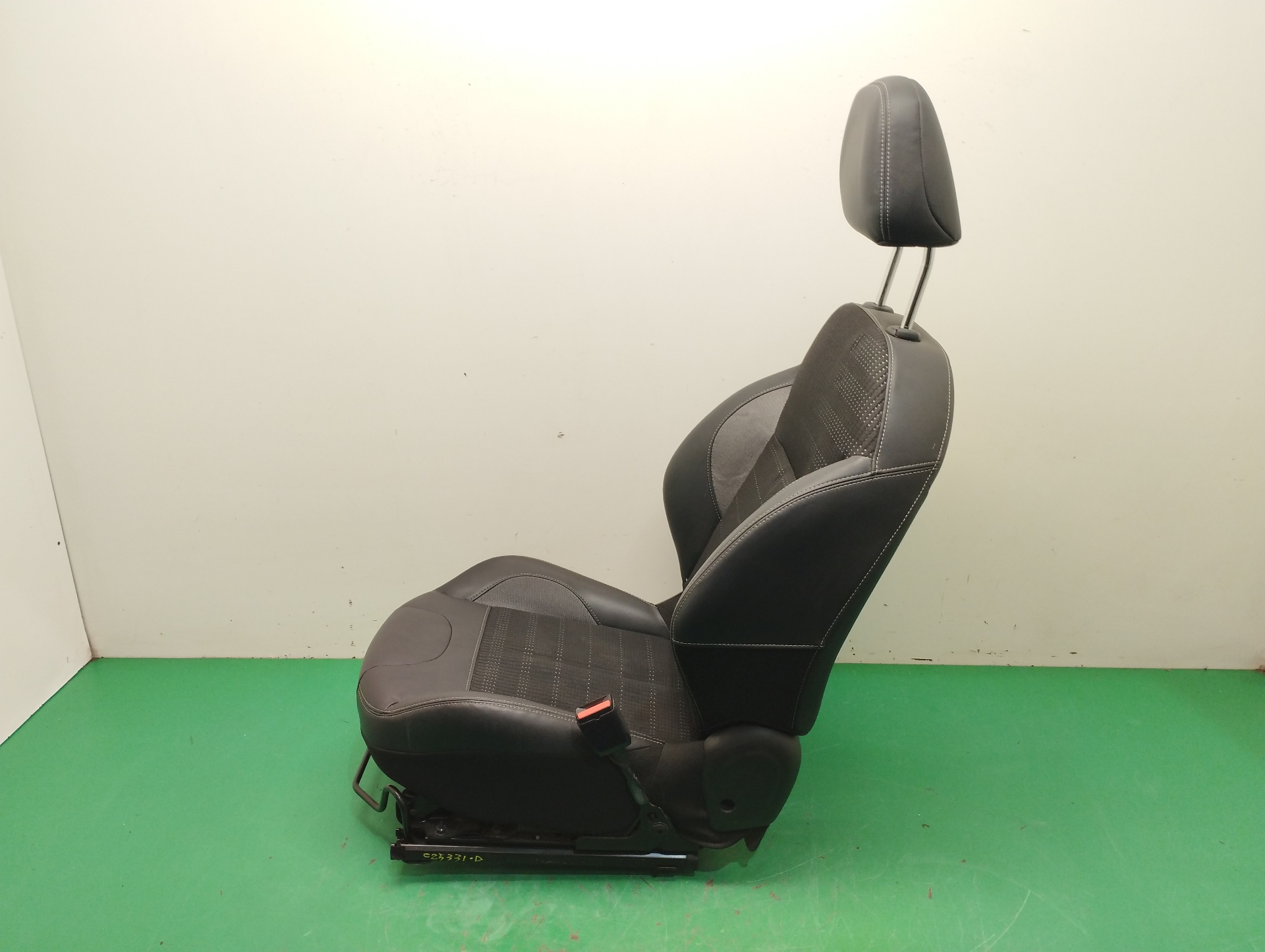 ASIENTO DELANTERO DERECHO