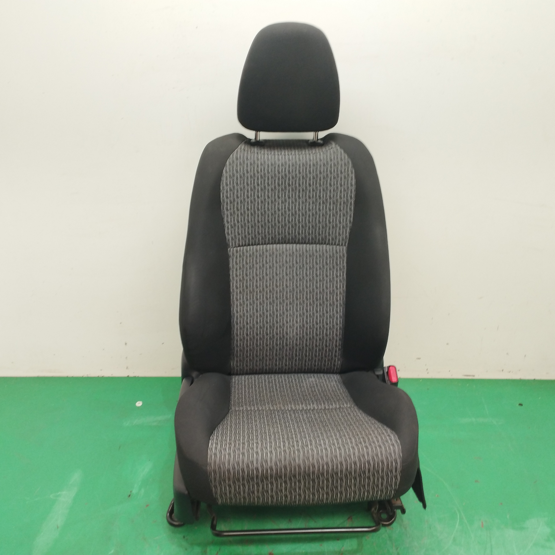 ASIENTO DELANTERO DERECHO