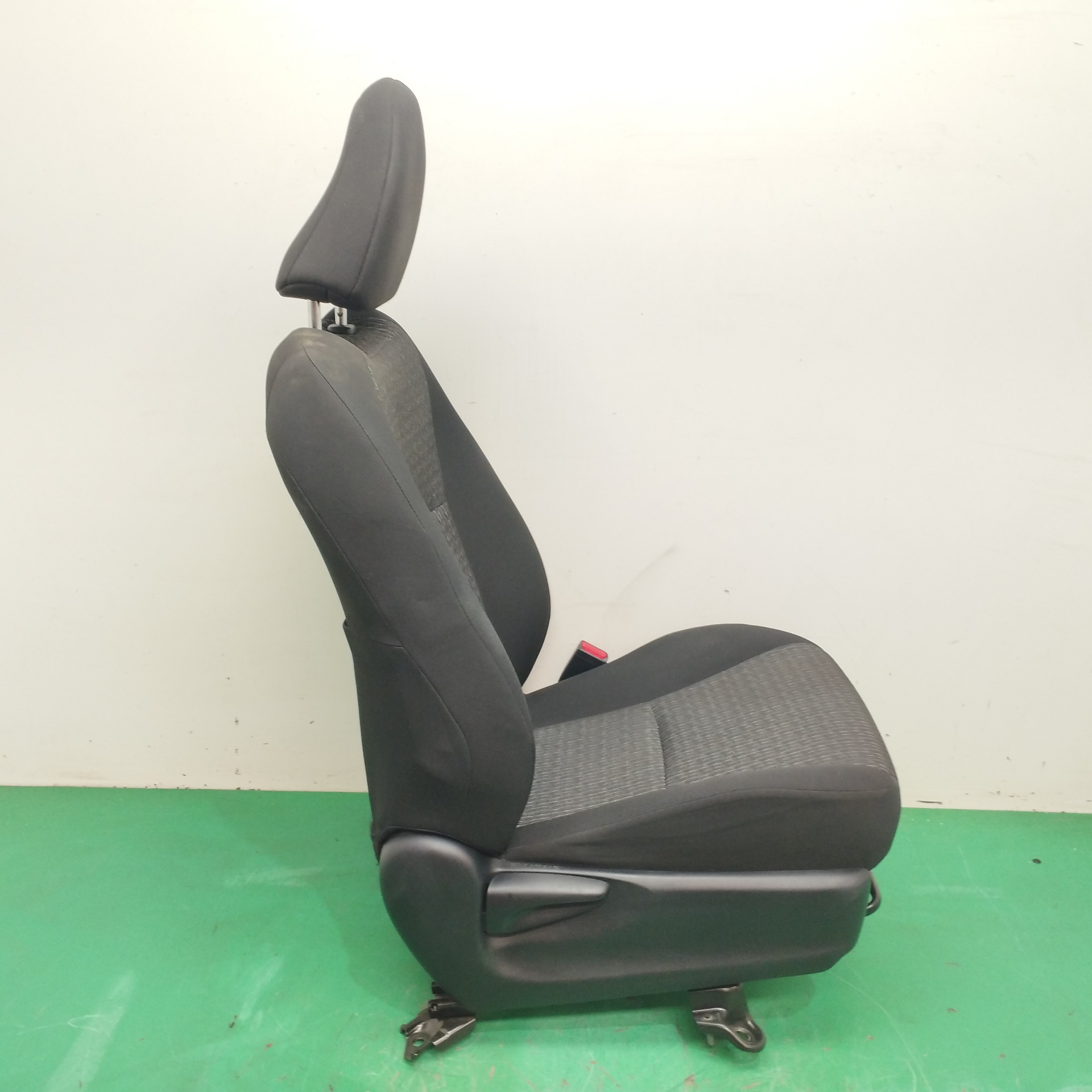 ASIENTO DELANTERO DERECHO