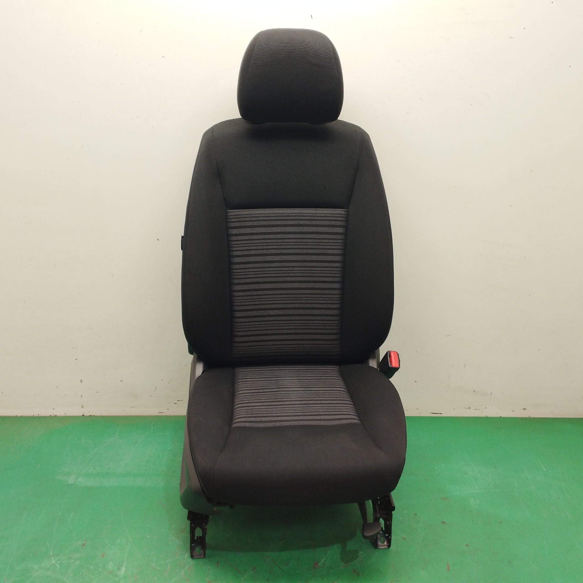 ASIENTO DELANTERO DERECHO