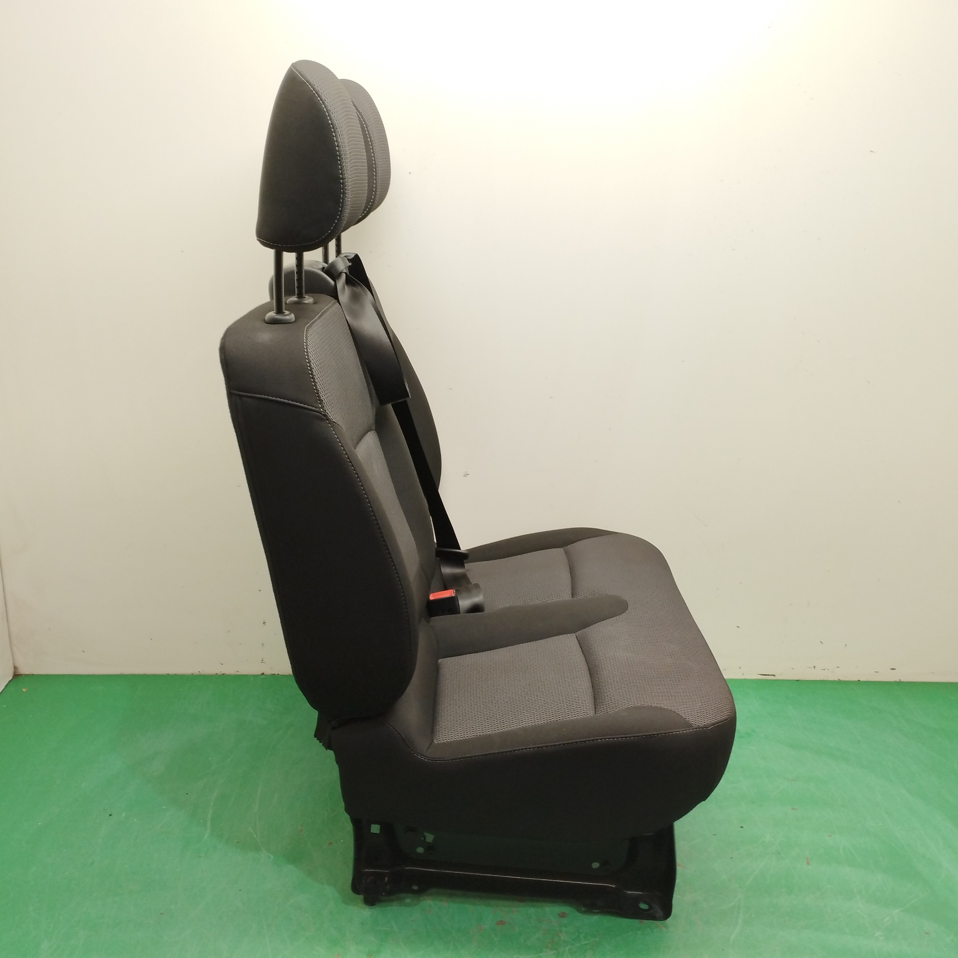 ASIENTO DELANTERO DERECHO