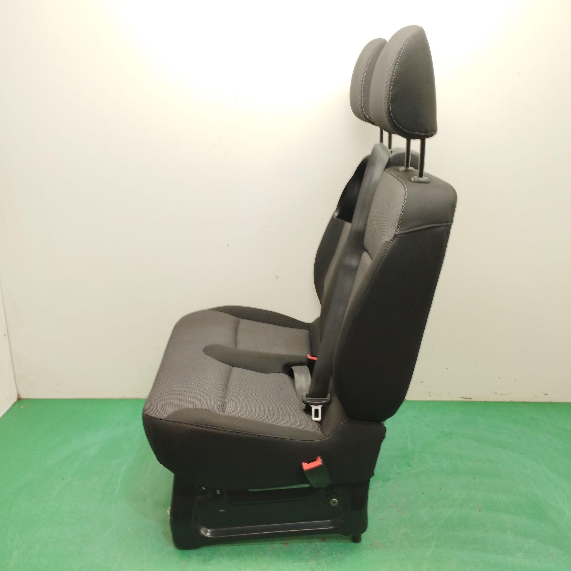 ASIENTO DELANTERO DERECHO