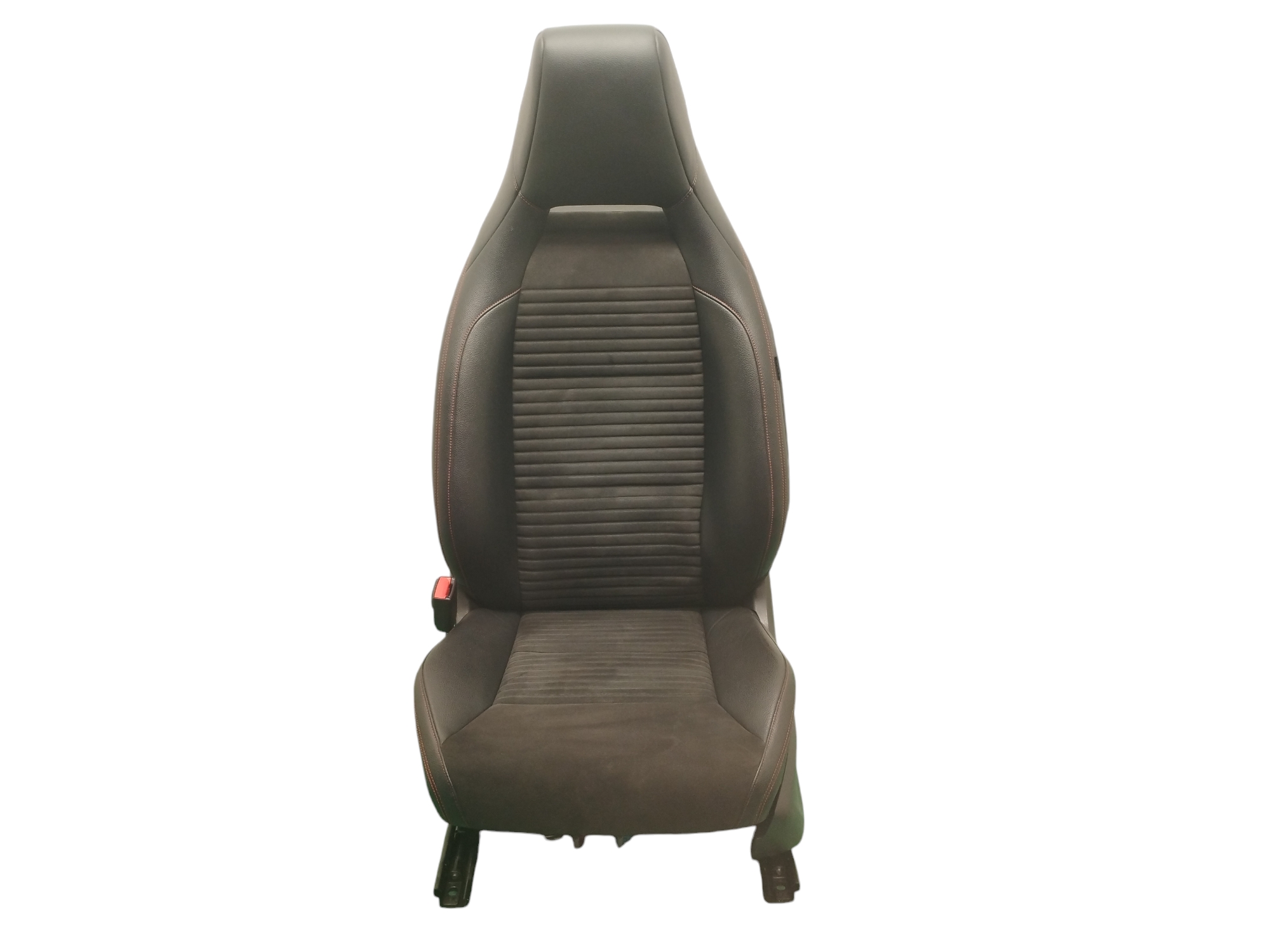 ASIENTO DELANTERO IZQUIERDO