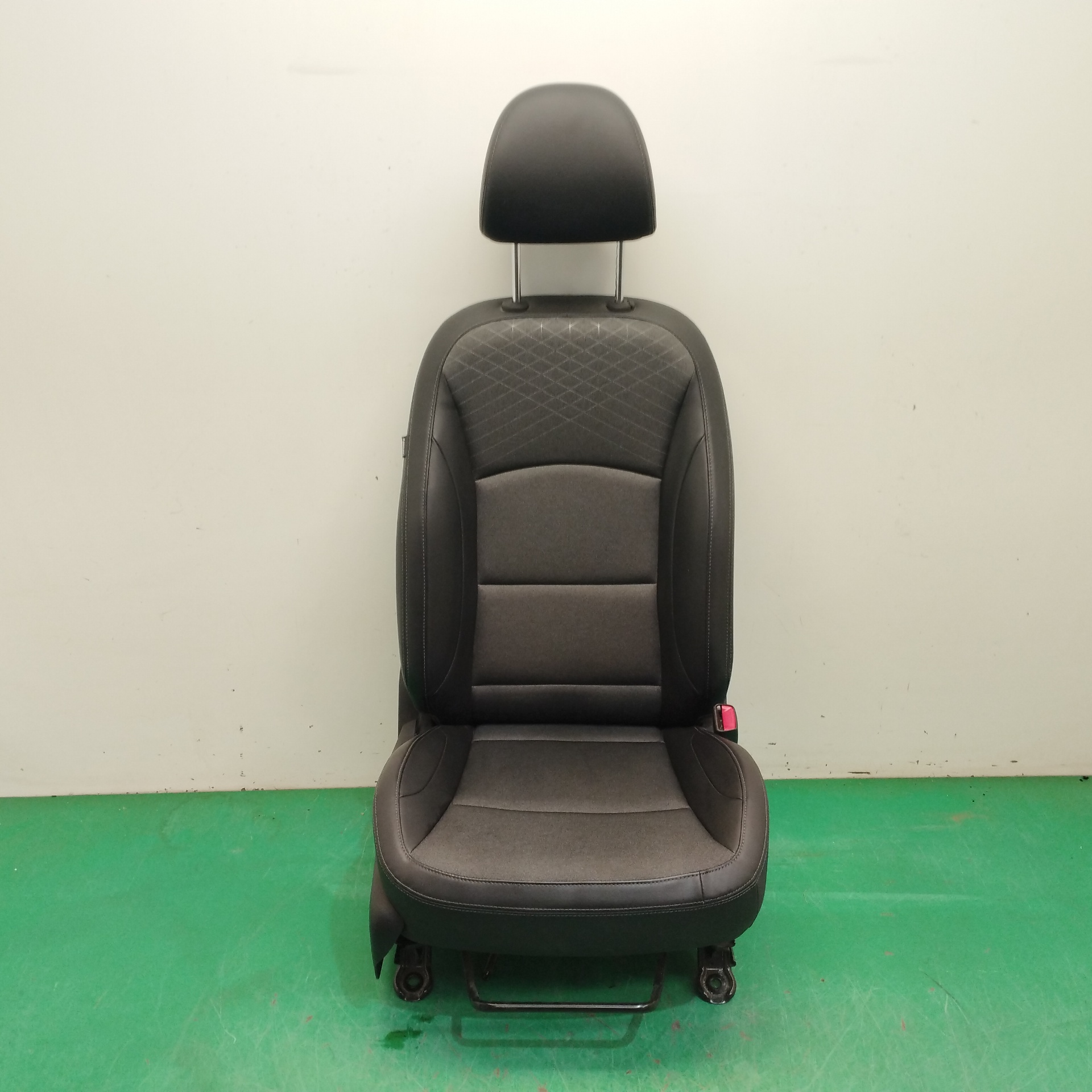 ASIENTO DELANTERO DERECHO