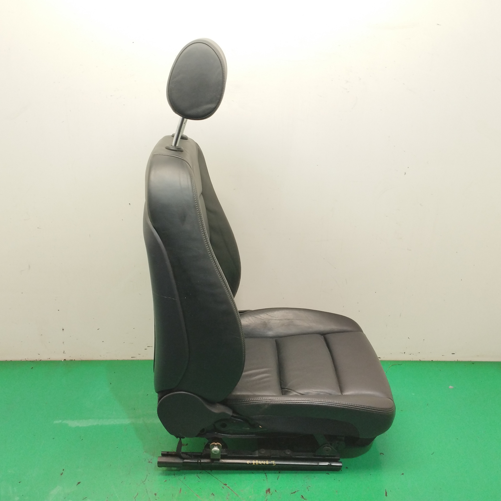 ASIENTO DELANTERO IZQUIERDO