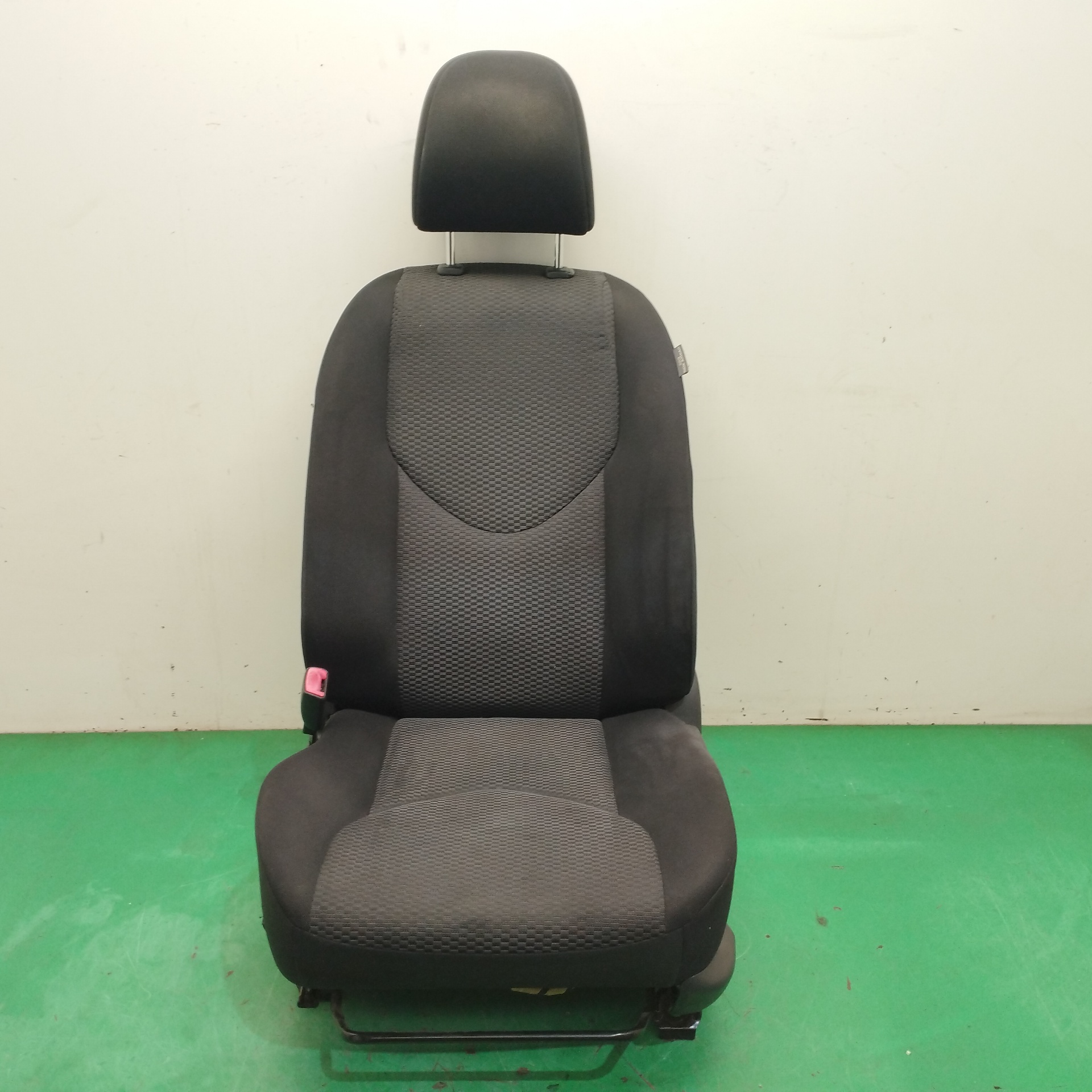 # ASIENTO AUTO SIMPLE