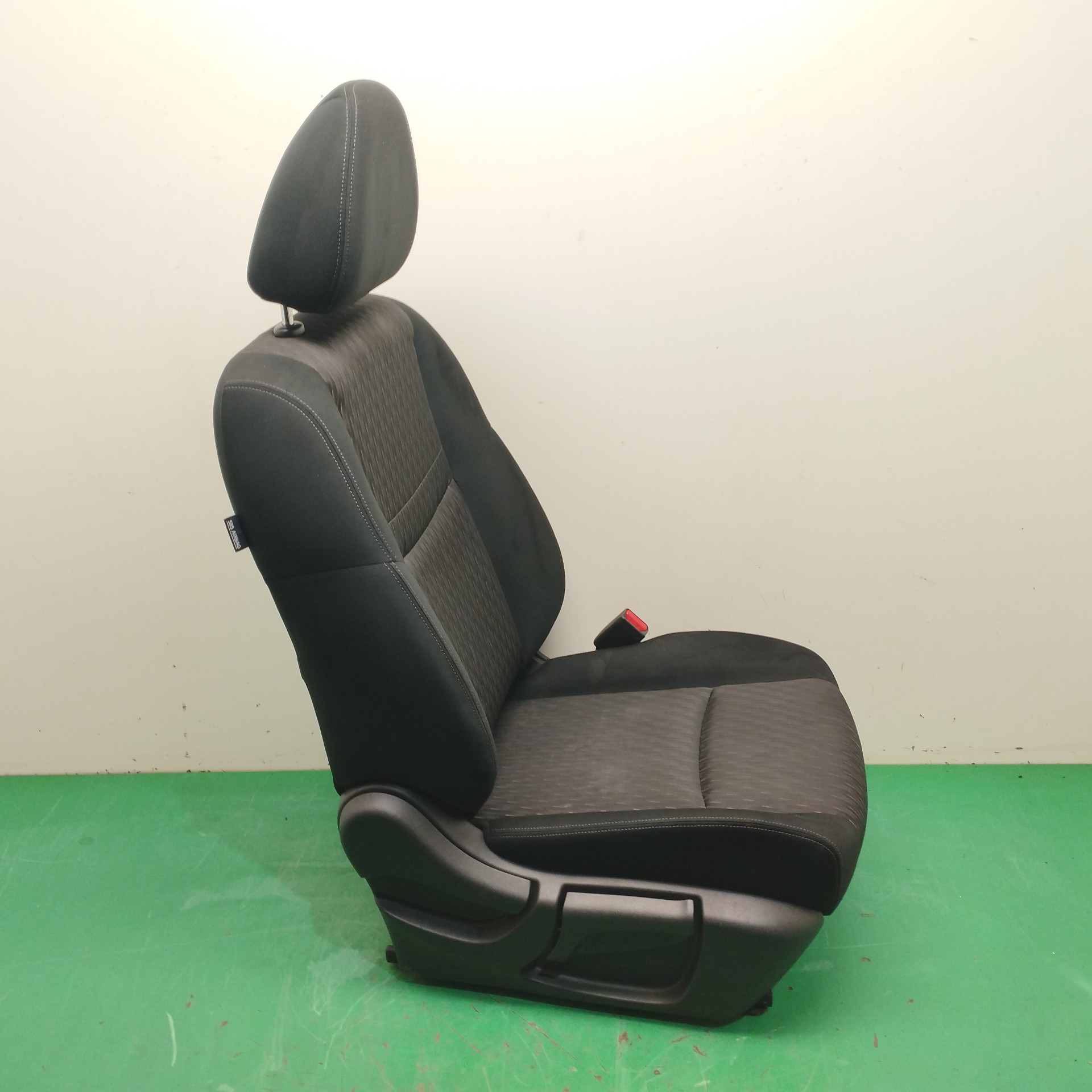 ASIENTO DELANTERO DERECHO