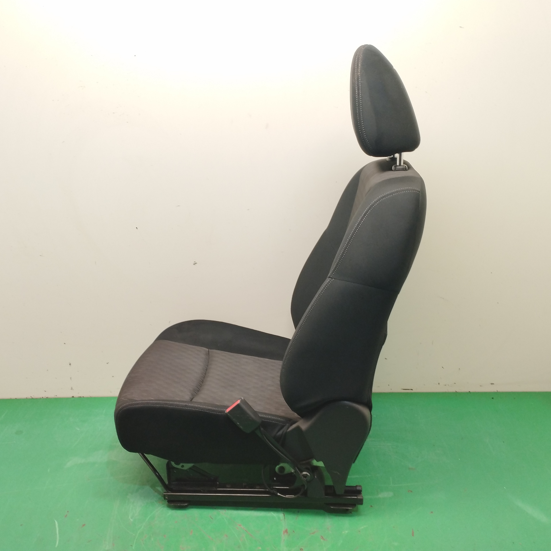 ASIENTO DELANTERO DERECHO