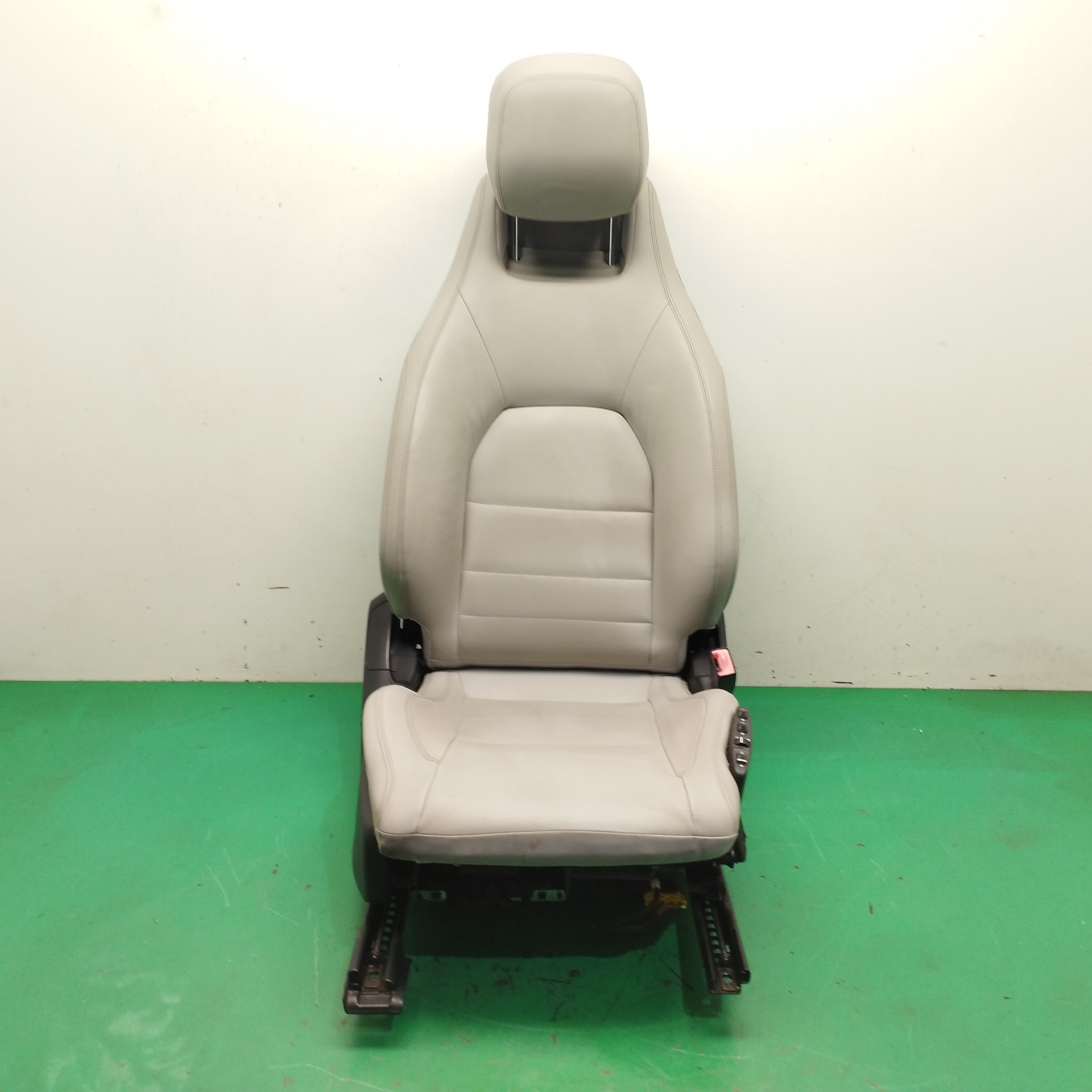 ASIENTO DELANTERO DERECHO