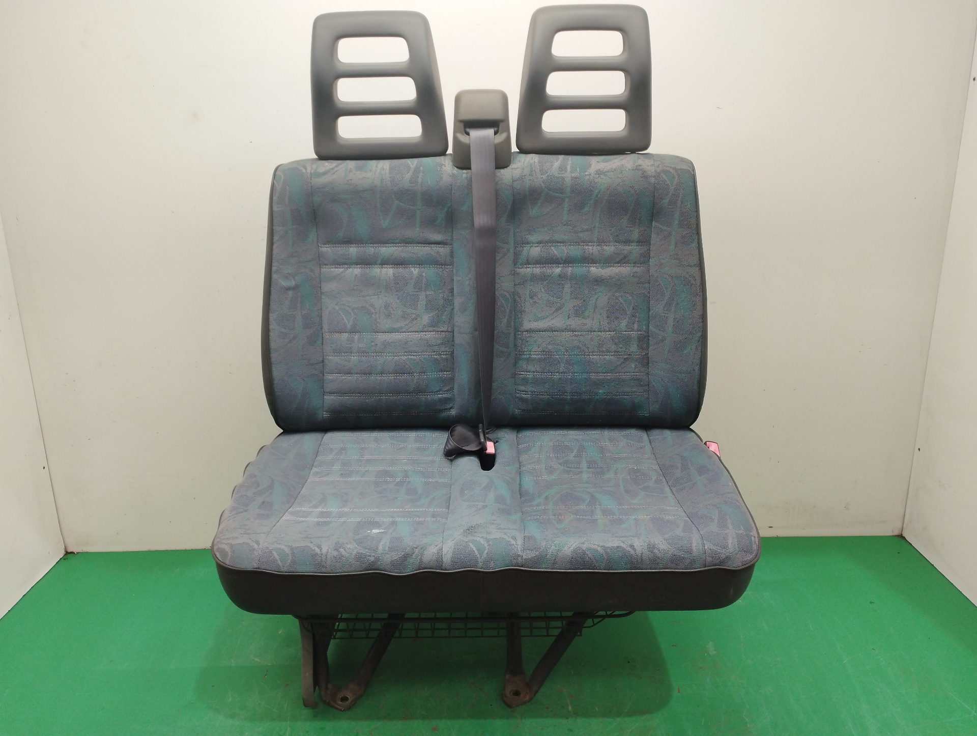 # ASIENTO AUTO DOBLE