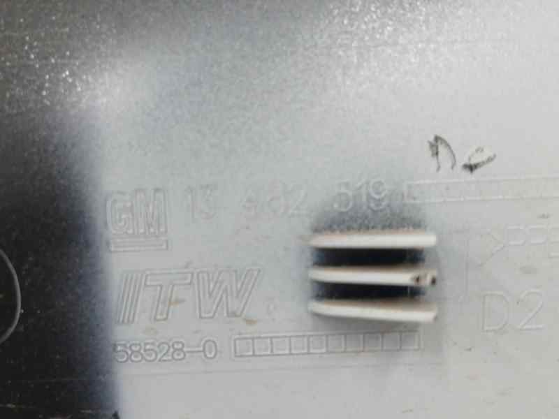 TAPA EXTERIOR COMBUSTIBLE