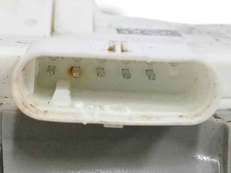 CERRADURA PUERTA DELANTERA DERECHA