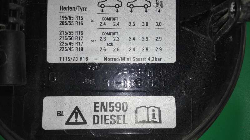 TAPA EXTERIOR COMBUSTIBLE